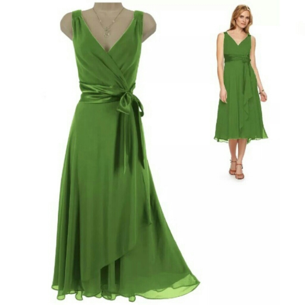 6 MEDIUM ⭐ GREEN CHIFFON MIDI DRESS W/ SATIN TIE